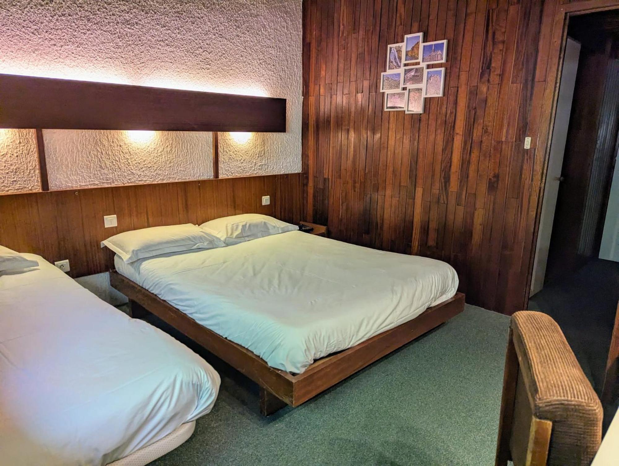 Gergovia Hotell Super Besse Exteriör bild