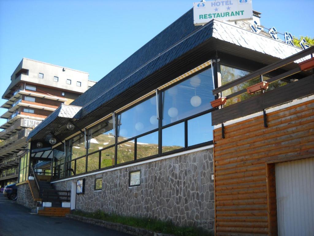 Gergovia Hotell Super Besse Exteriör bild